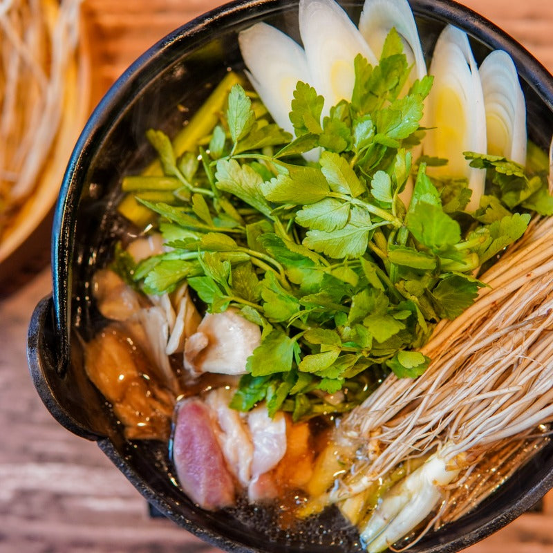 比内地鶏せり鍋